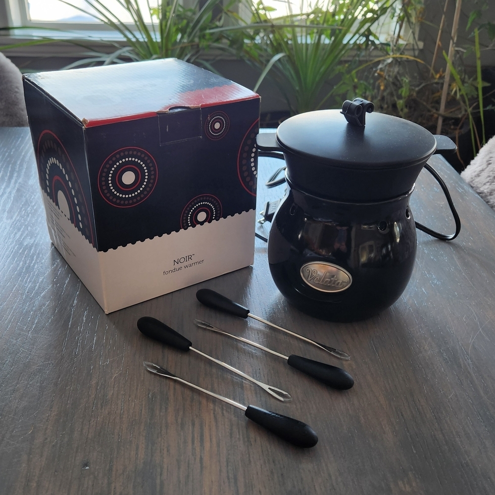 Scentsy Black Fondue Set